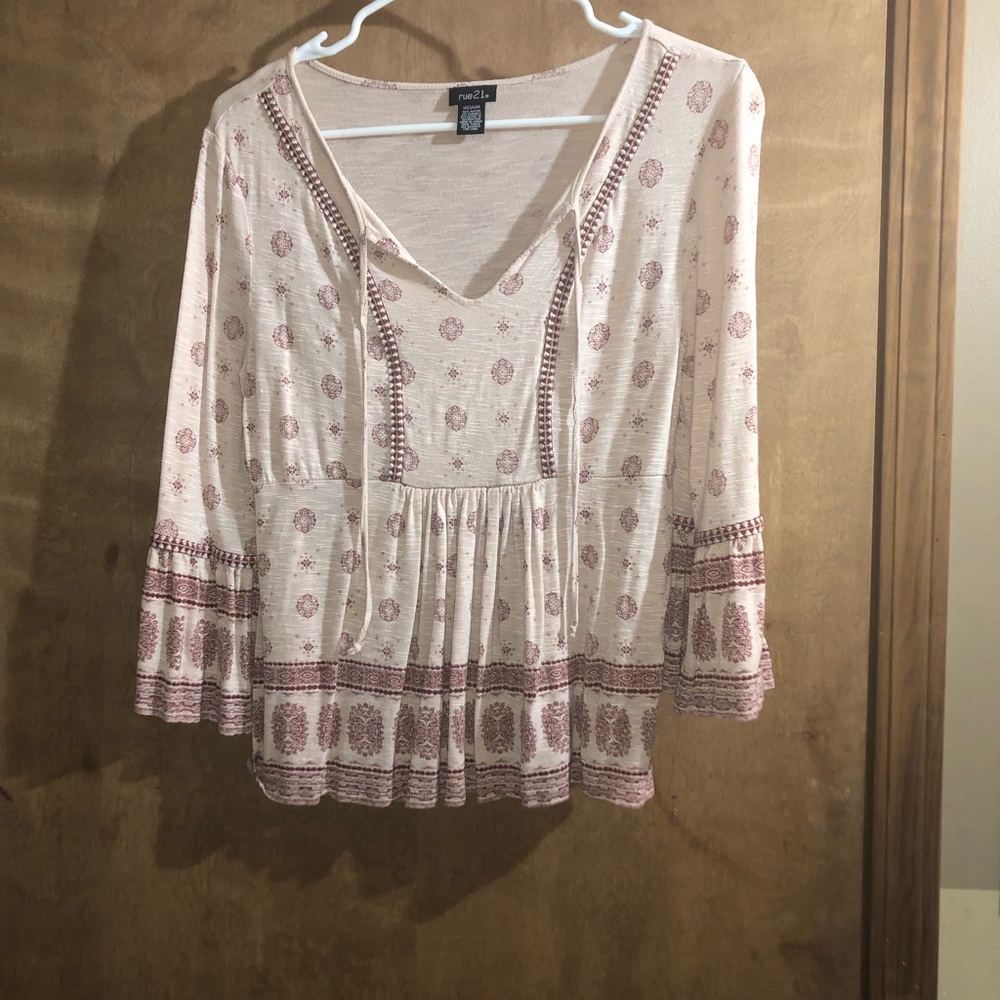Flowy long sleeve
